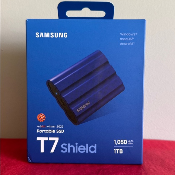 Samsung Other - Samsung T7 Shield 1TB, USB 3.2, 2.5" External SSD - Blue (MU-PE1TOR)
